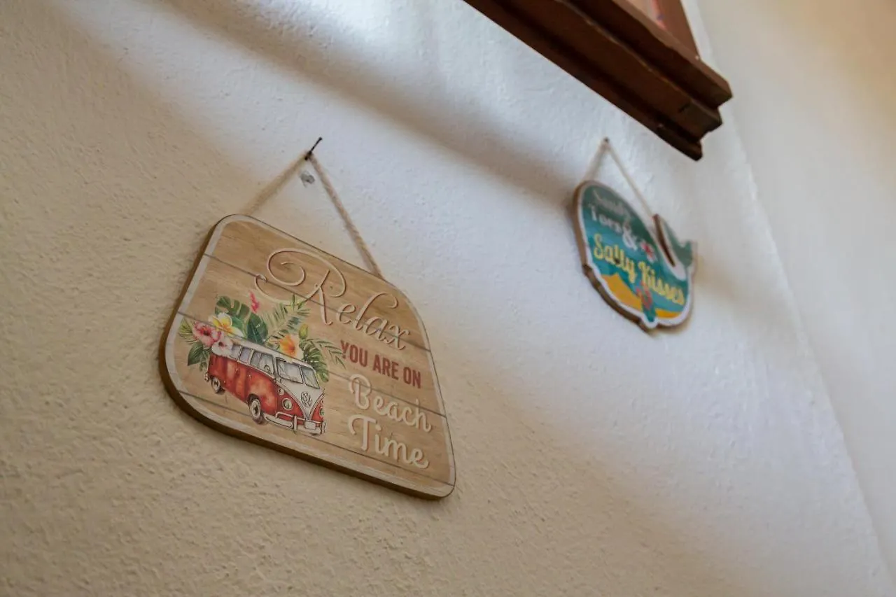 別荘 Maisonette “The White Rabbit” Afitos